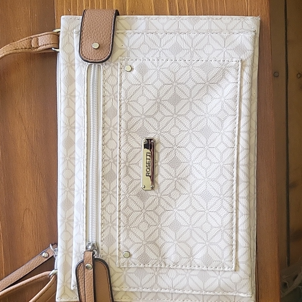 EUC Rosetti crossbody purse.